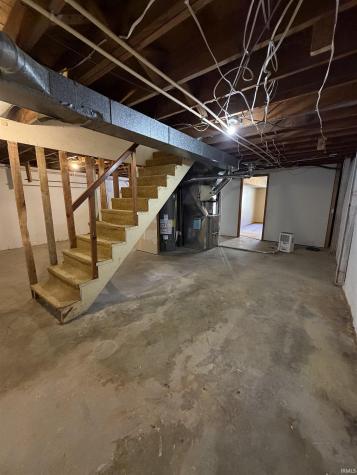 202 W Chester Drive Ellettsville IN 47429