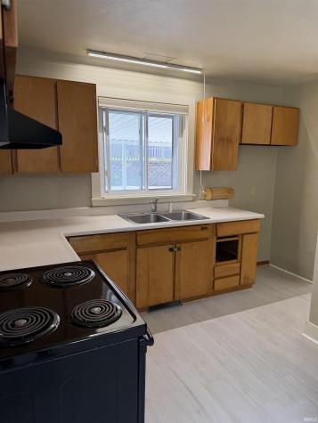 202 W Chester Drive Ellettsville IN 47429