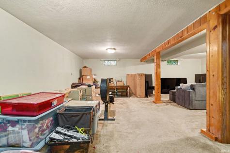 1517 Crestwood Boulevard South Bend IN 46635