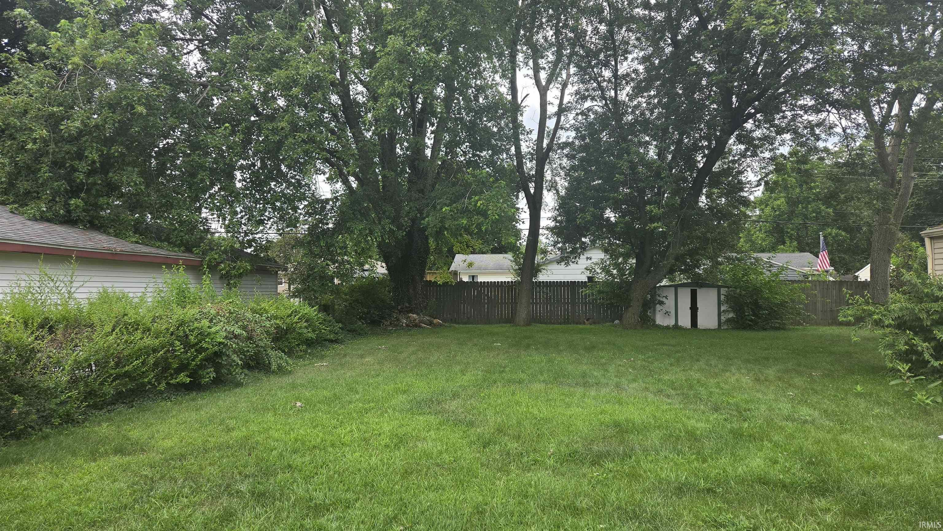 1517 Crestwood Boulevard South Bend IN 46635