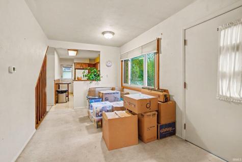 1517 Crestwood Boulevard South Bend IN 46635