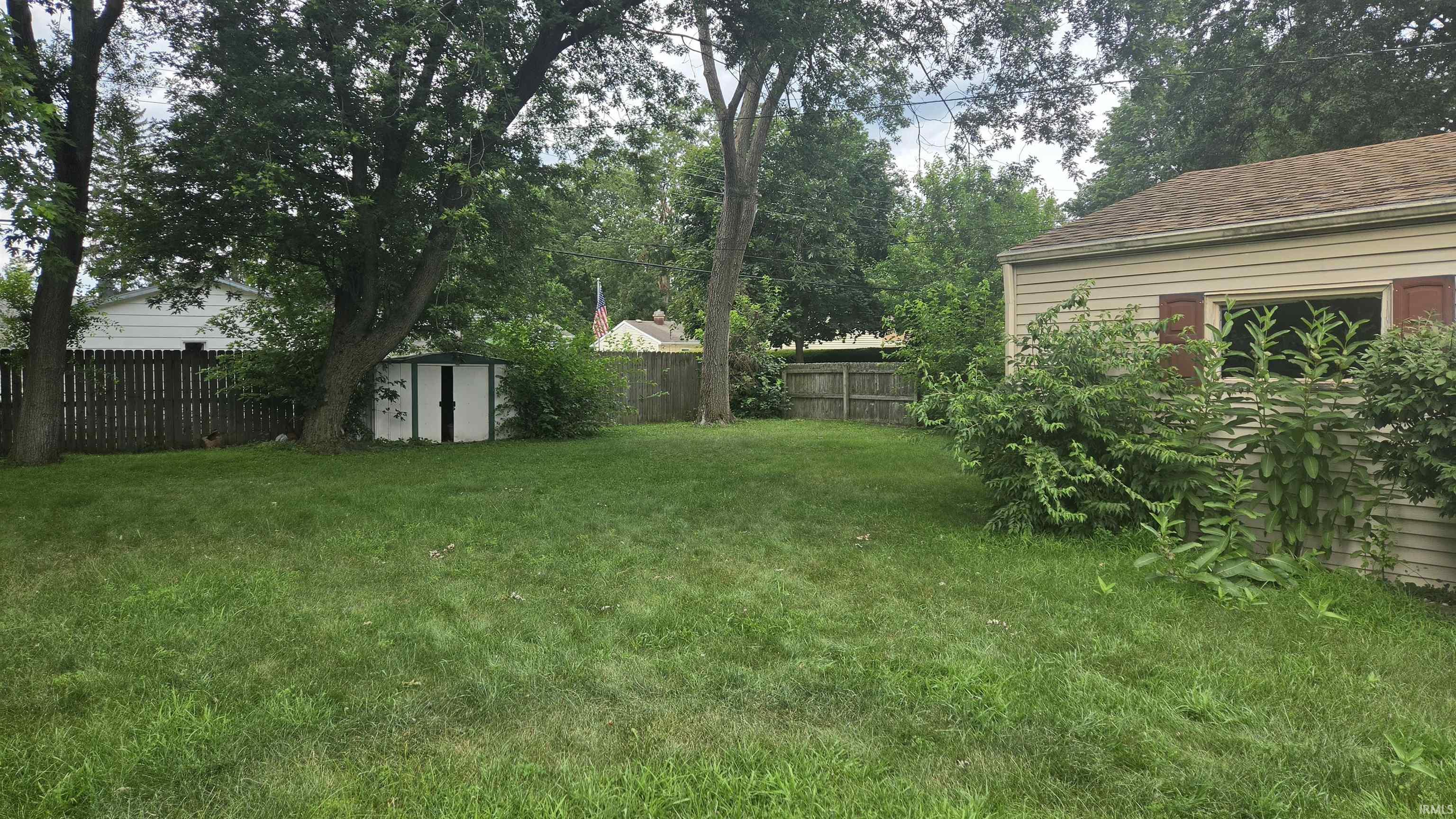 1517 Crestwood Boulevard South Bend IN 46635