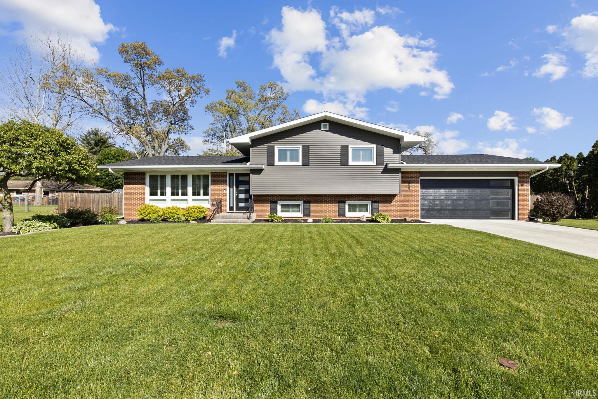 1528 N Bay Drive Elkhart IN 46514