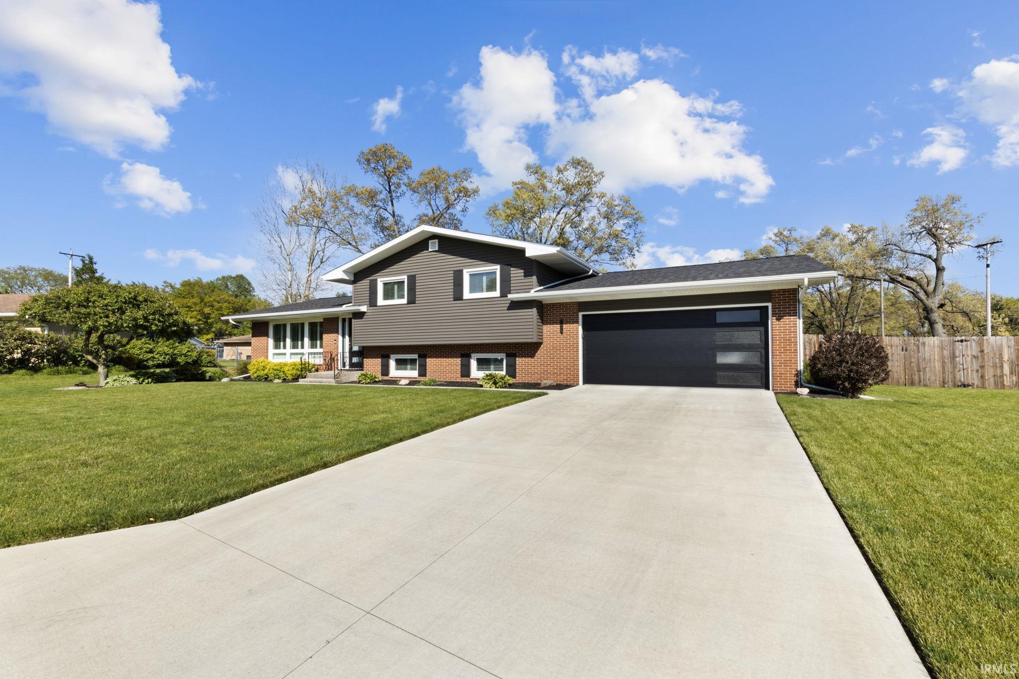 1528 N Bay Drive Elkhart IN 46514