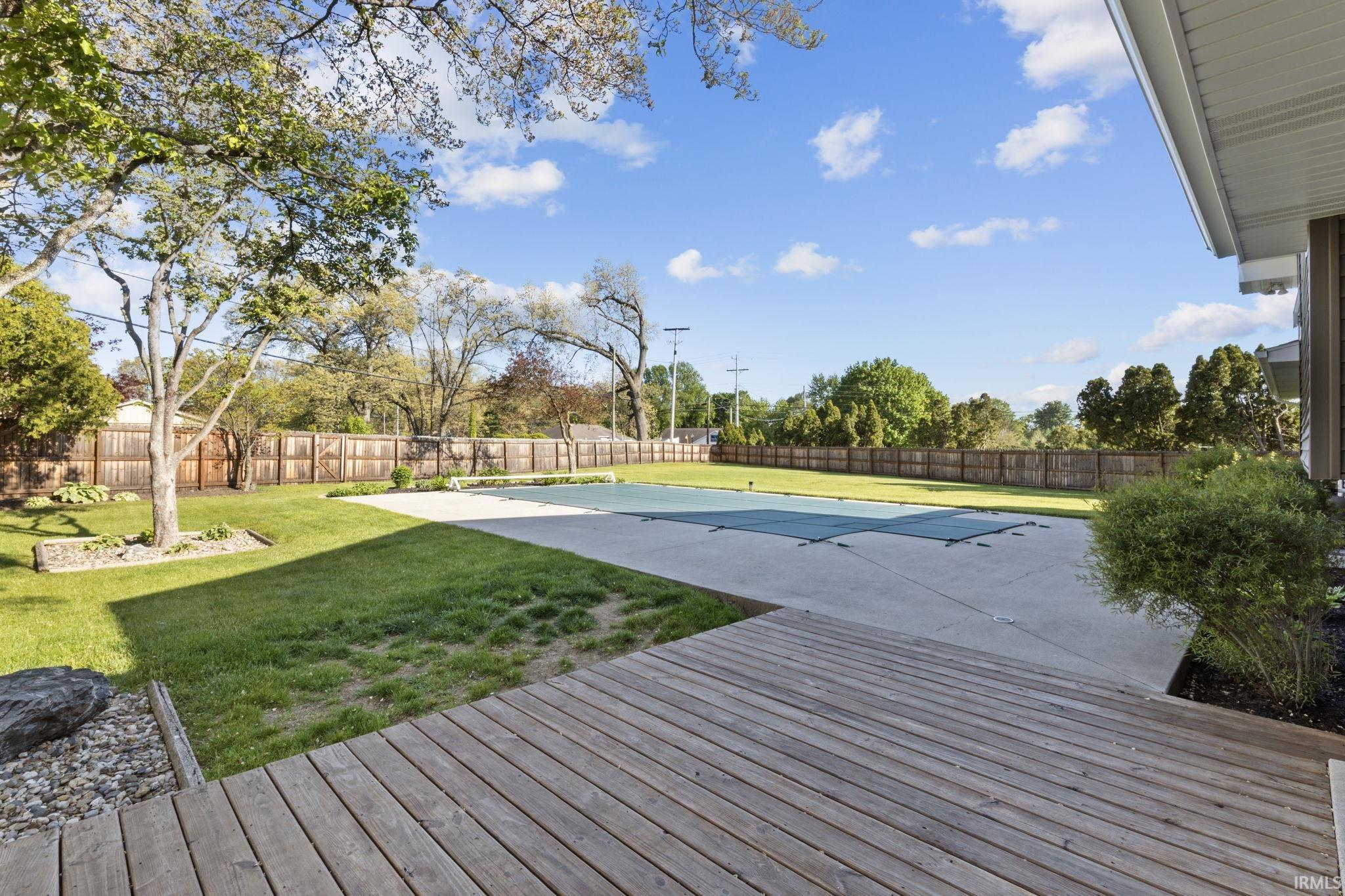 1528 N Bay Drive Elkhart IN 46514