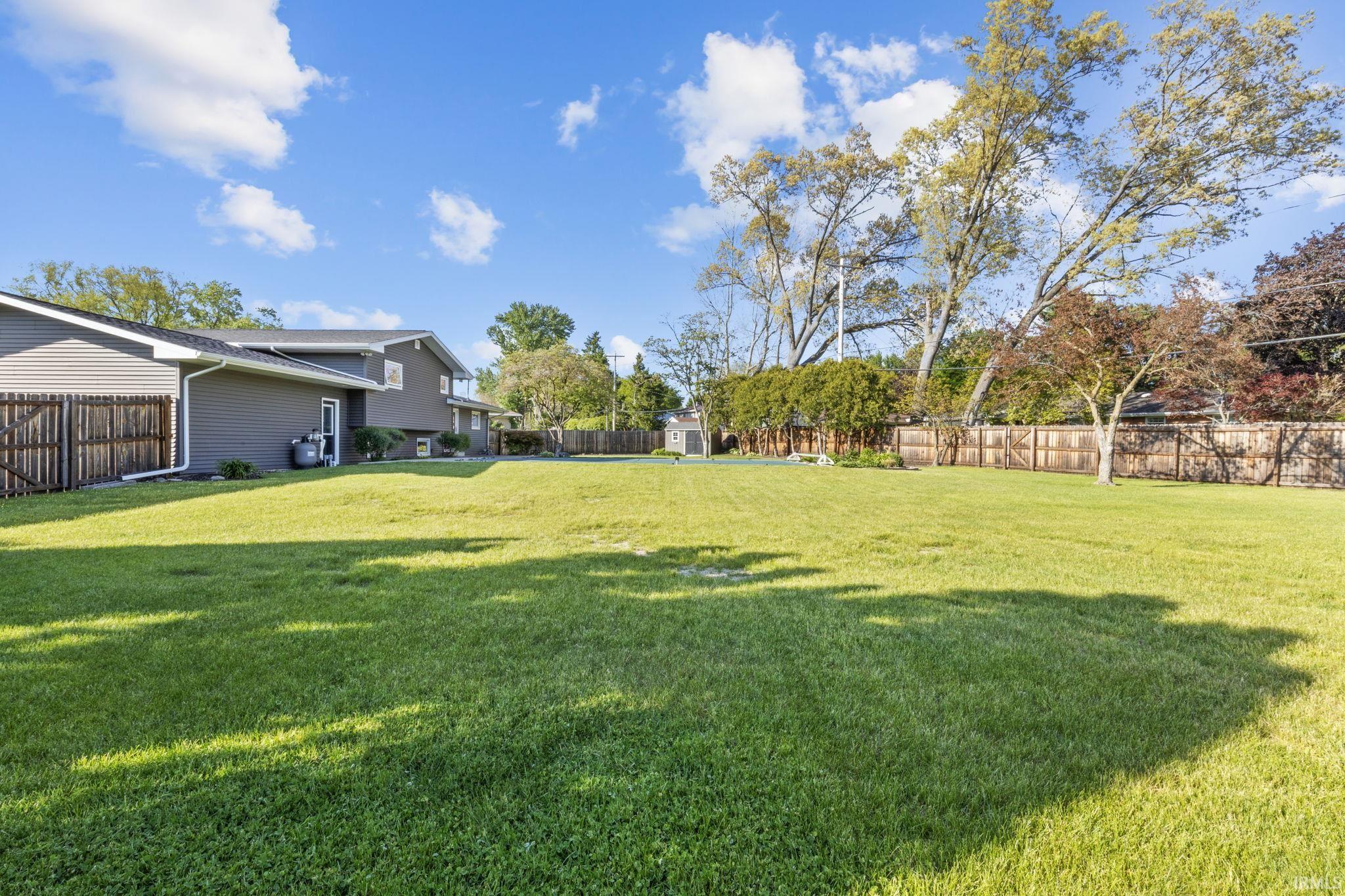 1528 N Bay Drive Elkhart IN 46514