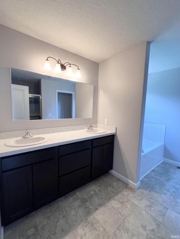 6288 Melan Cove Fort Wayne IN 46835