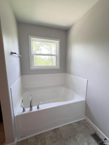 6288 Melan Cove Fort Wayne IN 46835