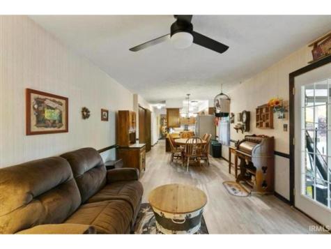 915 Edgehill Lane Anderson IN 46012