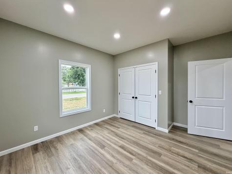 1129 Roosevelt Street Linton IN 47441