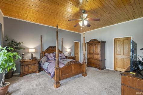2238 E State Road 14 Silver Lake IN 46982