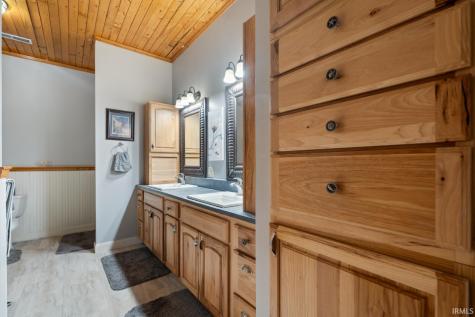 2238 E State Road 14 Silver Lake IN 46982