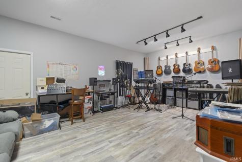 2238 E State Road 14 Silver Lake IN 46982