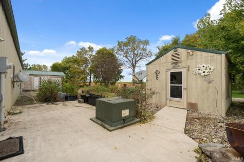 2238 E State Road 14 Silver Lake IN 46982