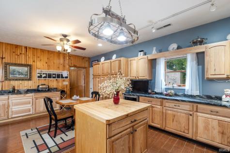 2238 E State Road 14 Silver Lake IN 46982