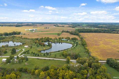 2238 E State Road 14 Silver Lake IN 46982
