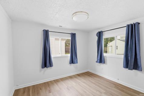 2710 Charlotte Avenue Fort Wayne IN 46805