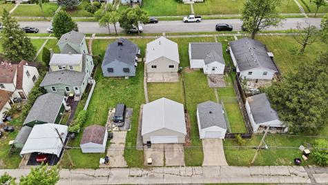 2710 Charlotte Avenue Fort Wayne IN 46805
