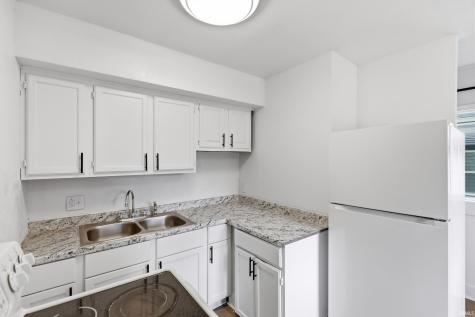 2710 Charlotte Avenue Fort Wayne IN 46805
