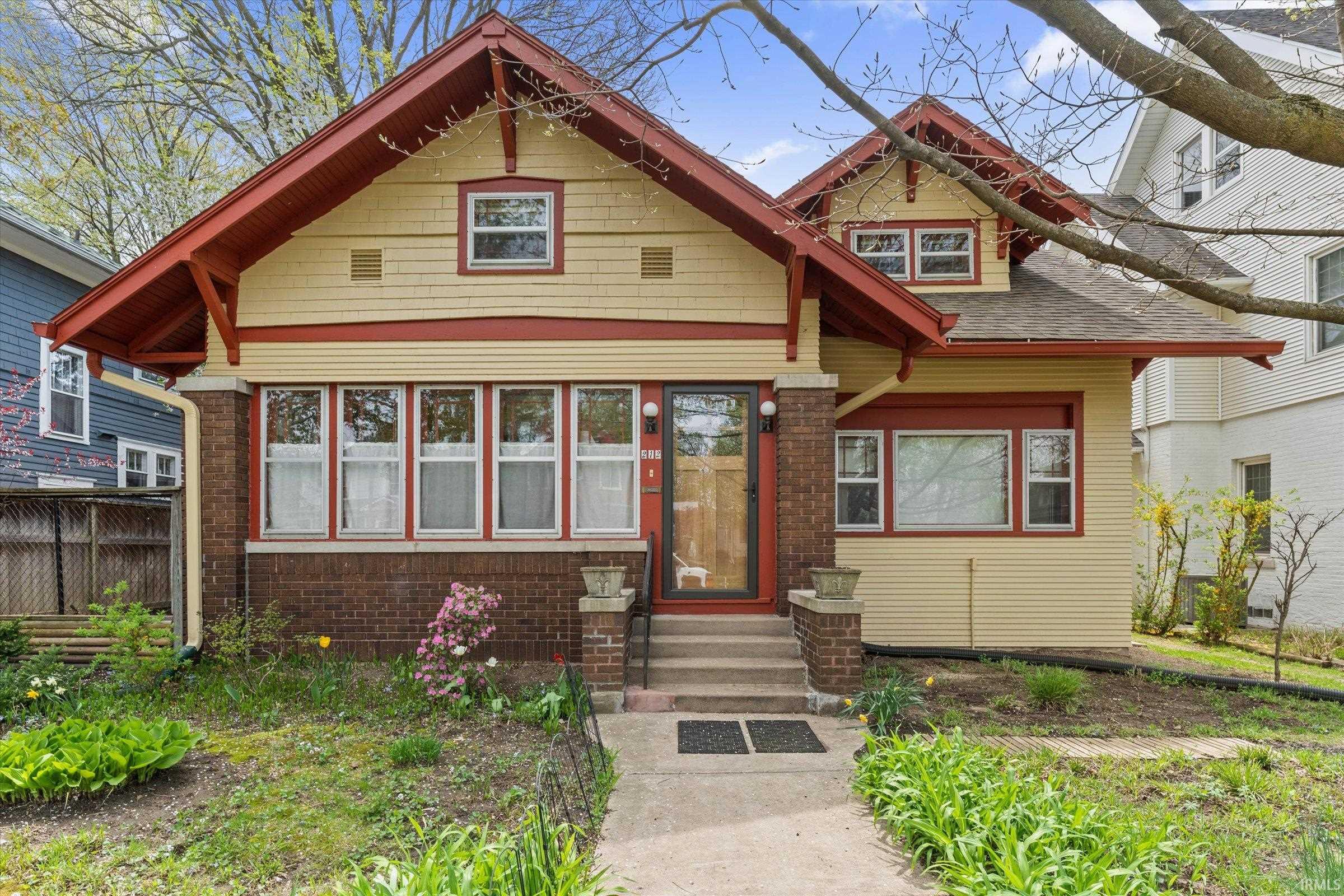 212 Marquette Avenue South Bend IN 46617