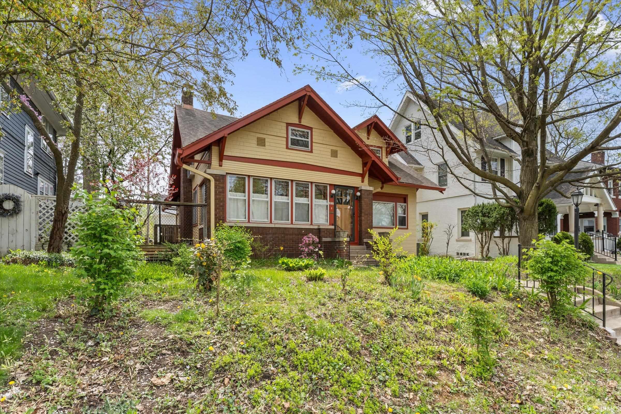212 Marquette Avenue South Bend IN 46617