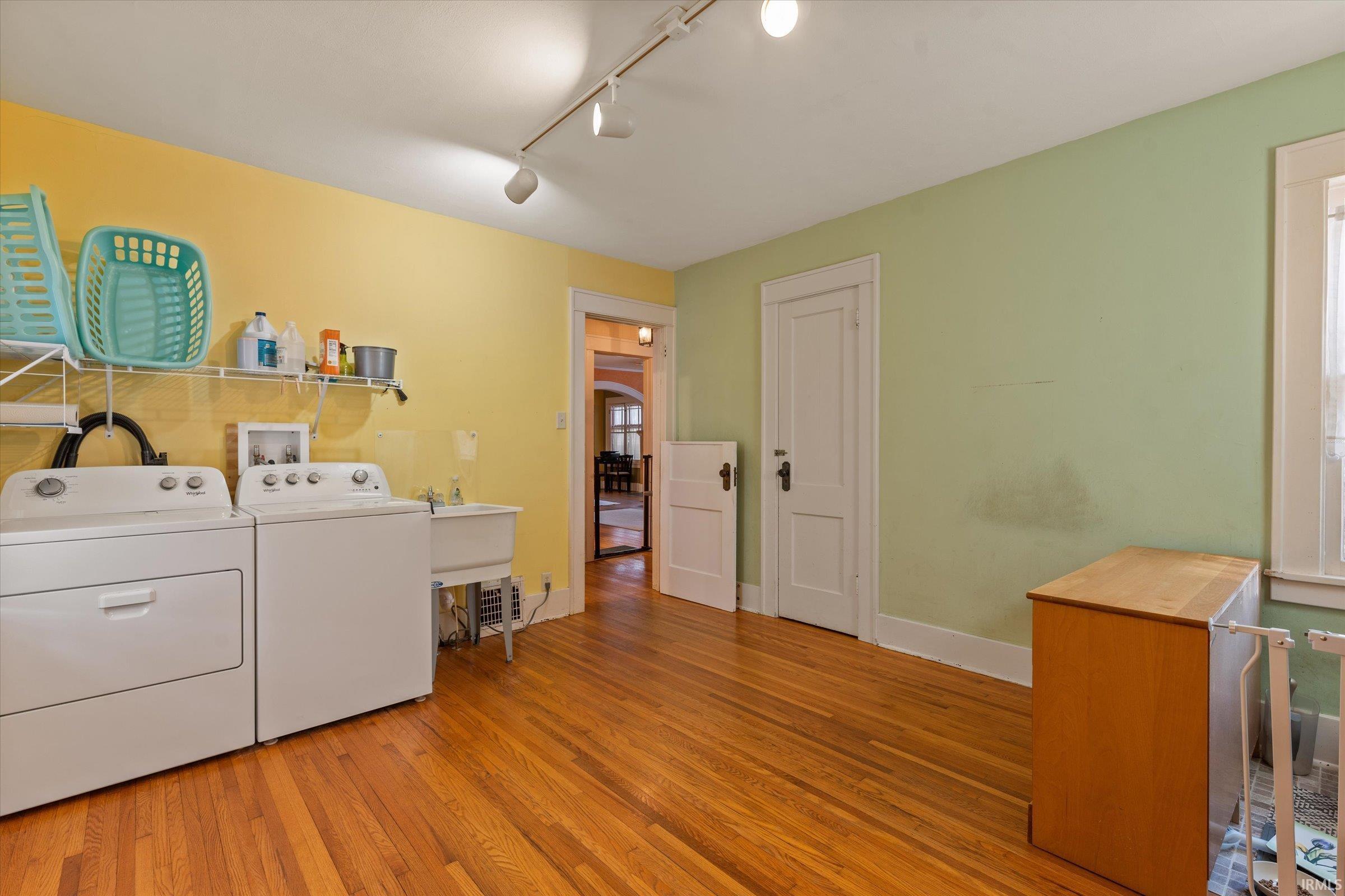 212 Marquette Avenue South Bend IN 46617
