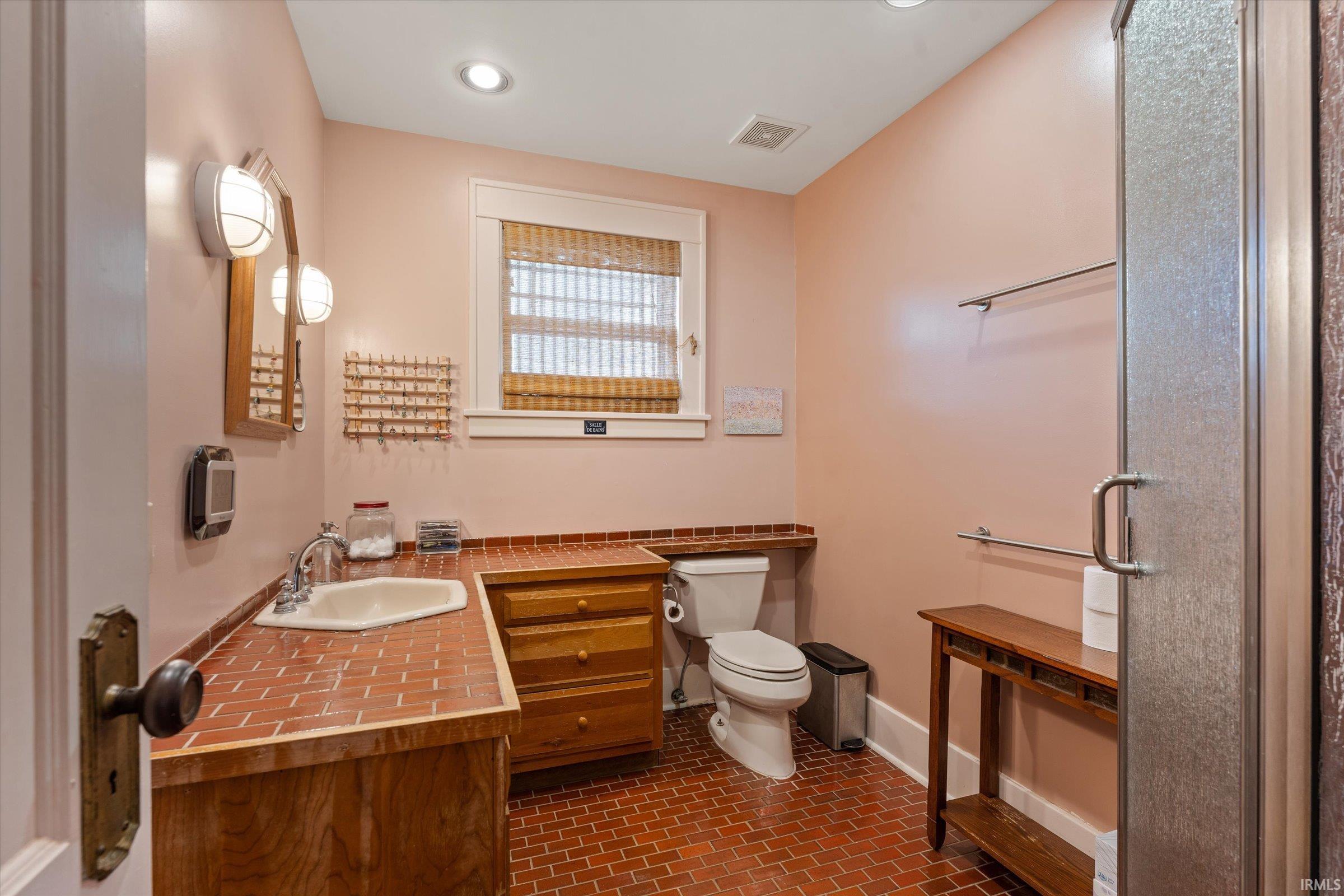 212 Marquette Avenue South Bend IN 46617