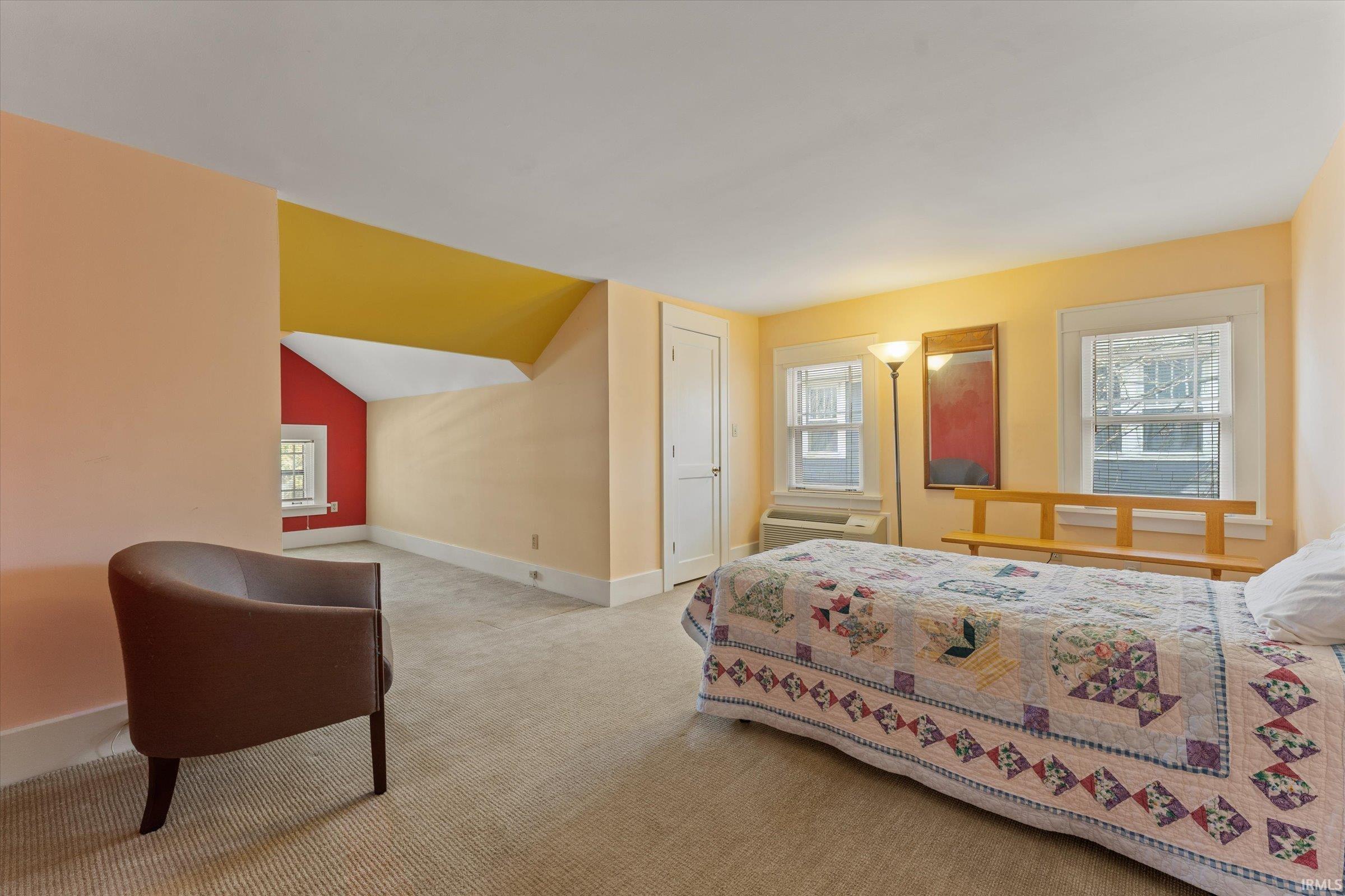 212 Marquette Avenue South Bend IN 46617