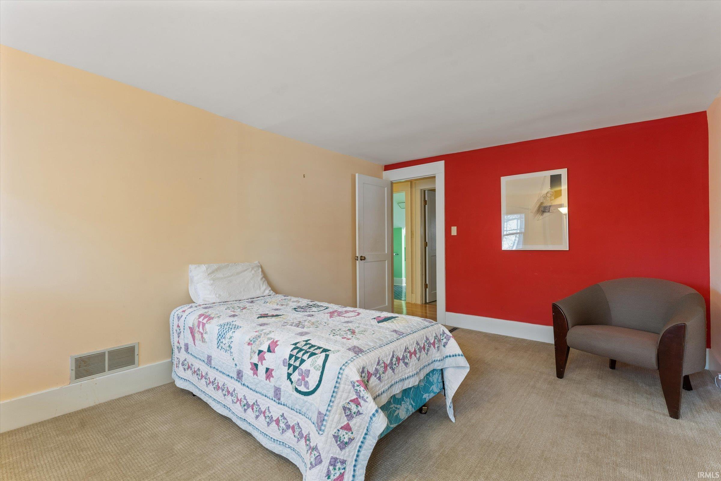212 Marquette Avenue South Bend IN 46617