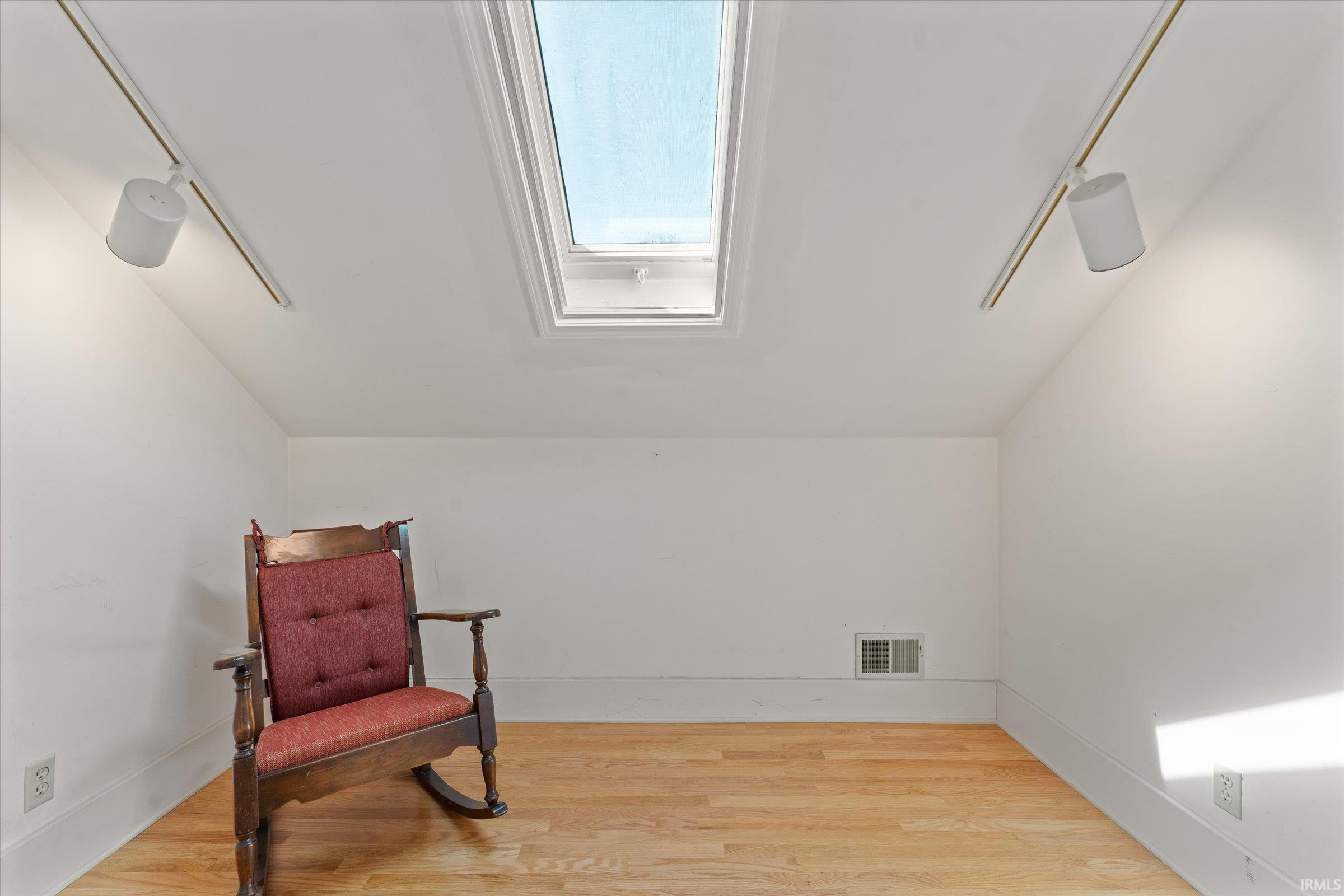 212 Marquette Avenue South Bend IN 46617