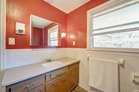 625 Kennedy Drive Bloomfield IN 47424