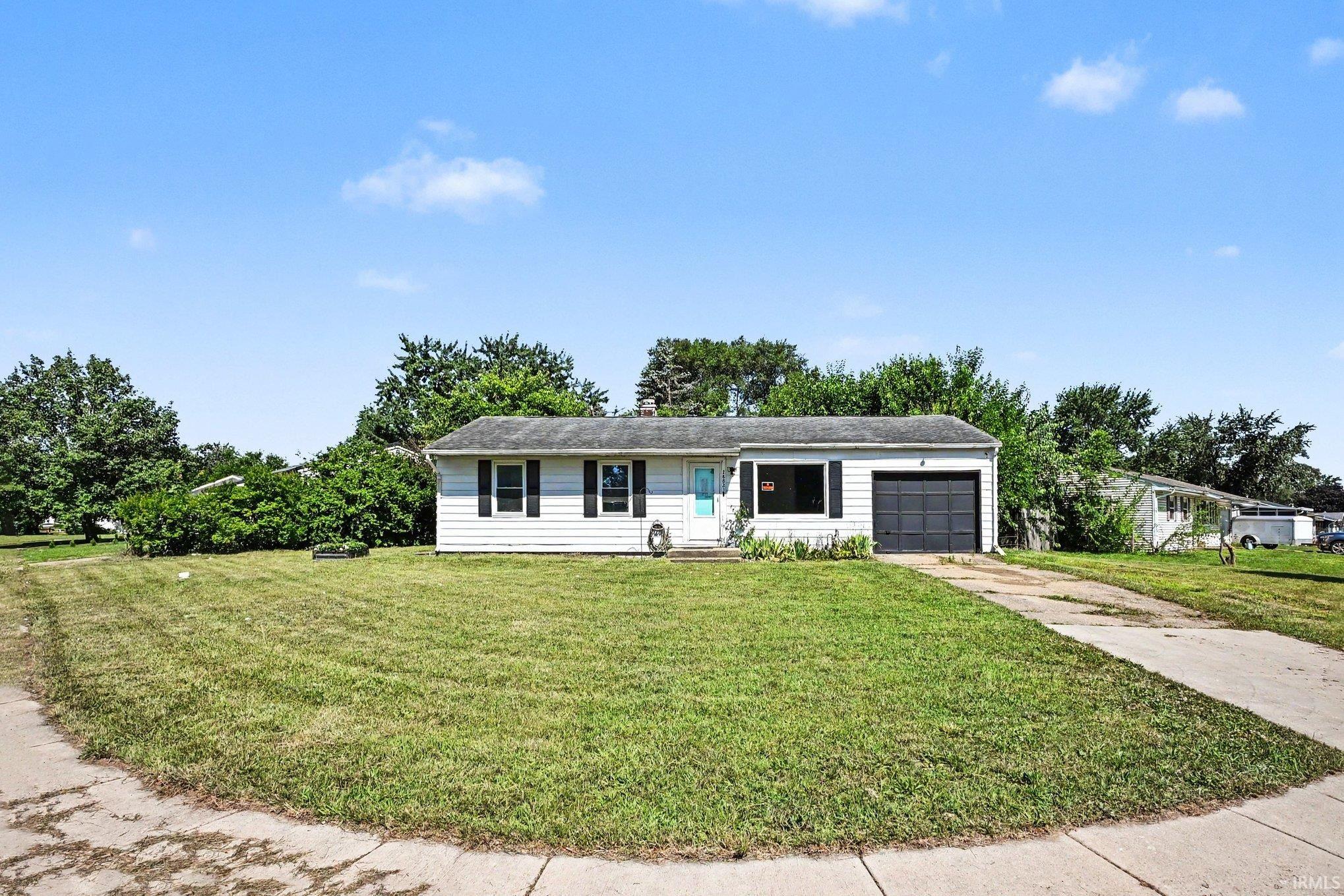 28821 Frank Court Elkhart IN 46516