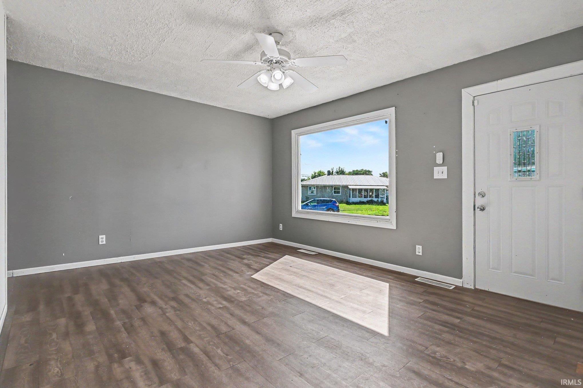 28821 Frank Court Elkhart IN 46516