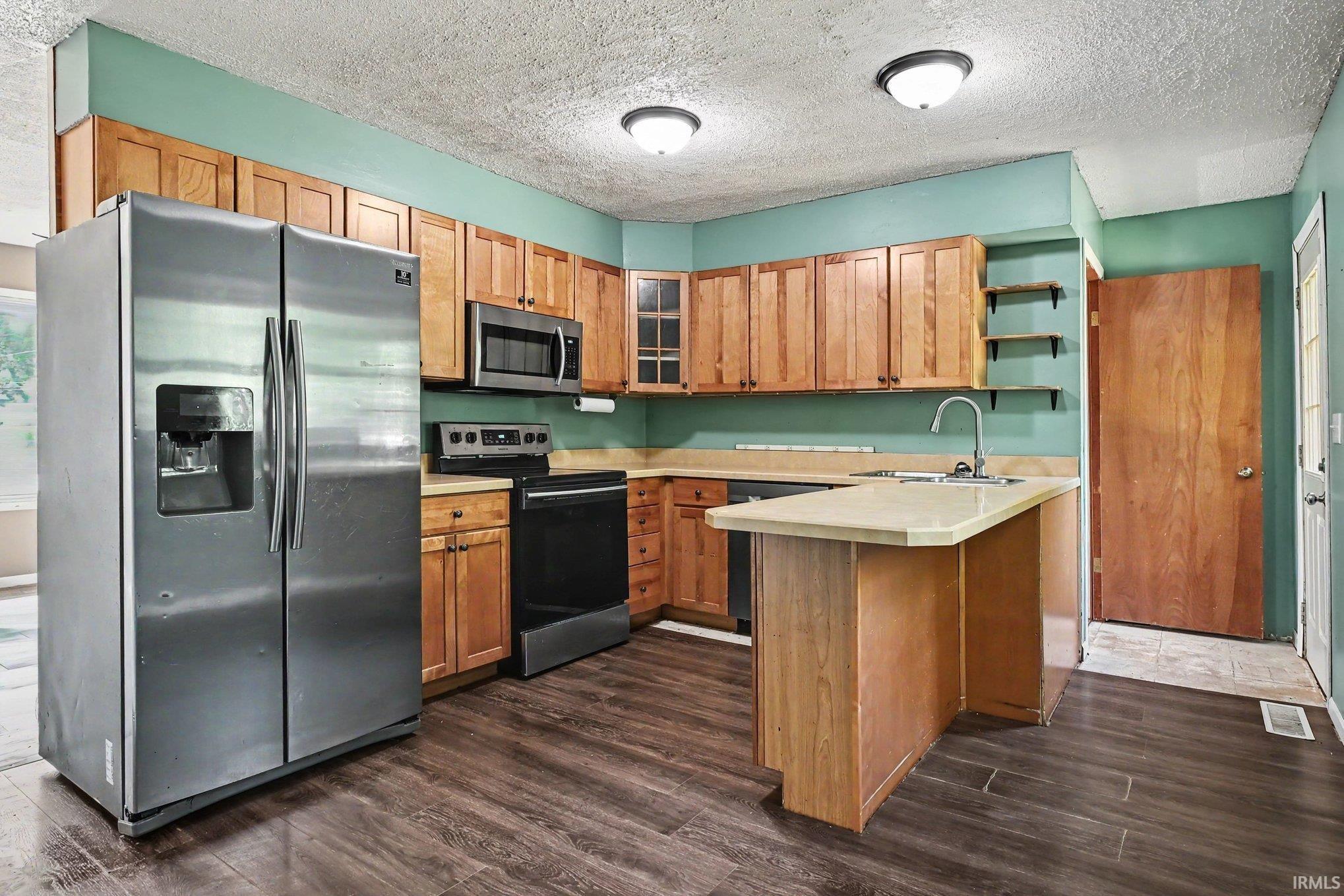 28821 Frank Court Elkhart IN 46516