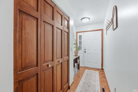 10424 Courtney Lane Granger IN 46530