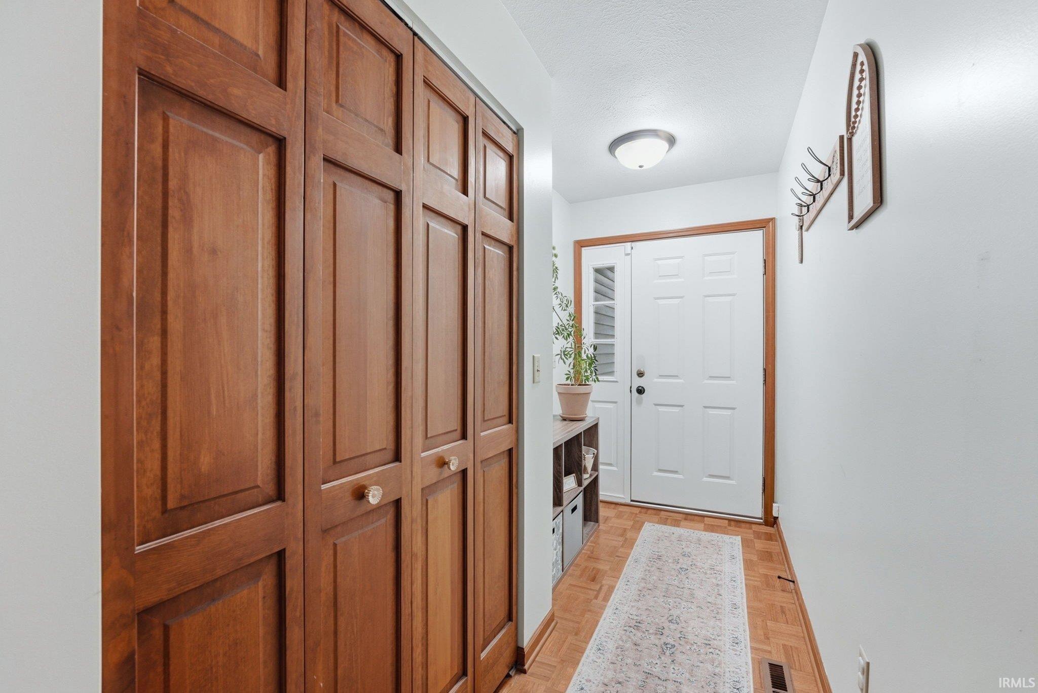 10424 Courtney Lane Granger IN 46530