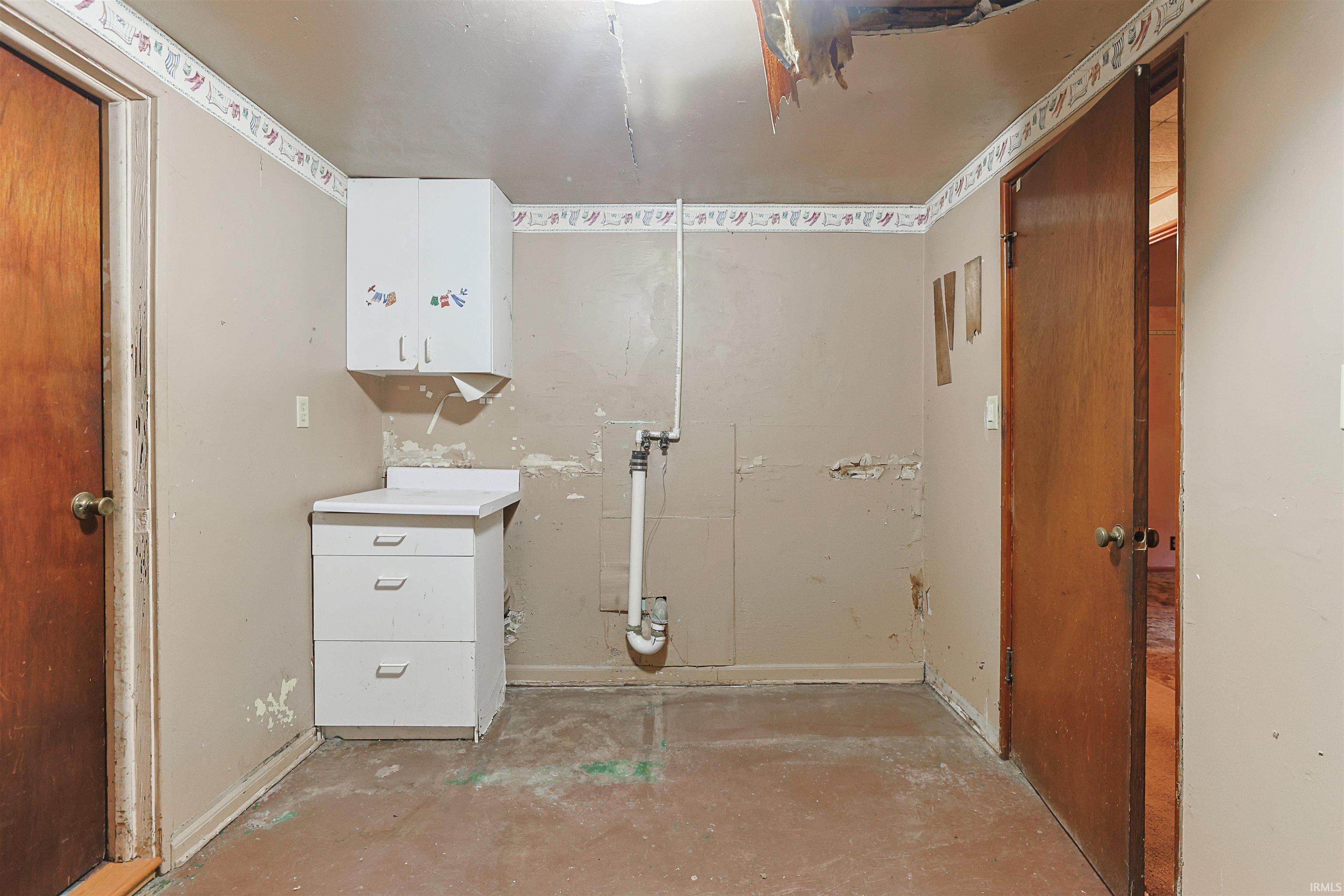 516 E Dragoon Trail Mishawaka IN 46544
