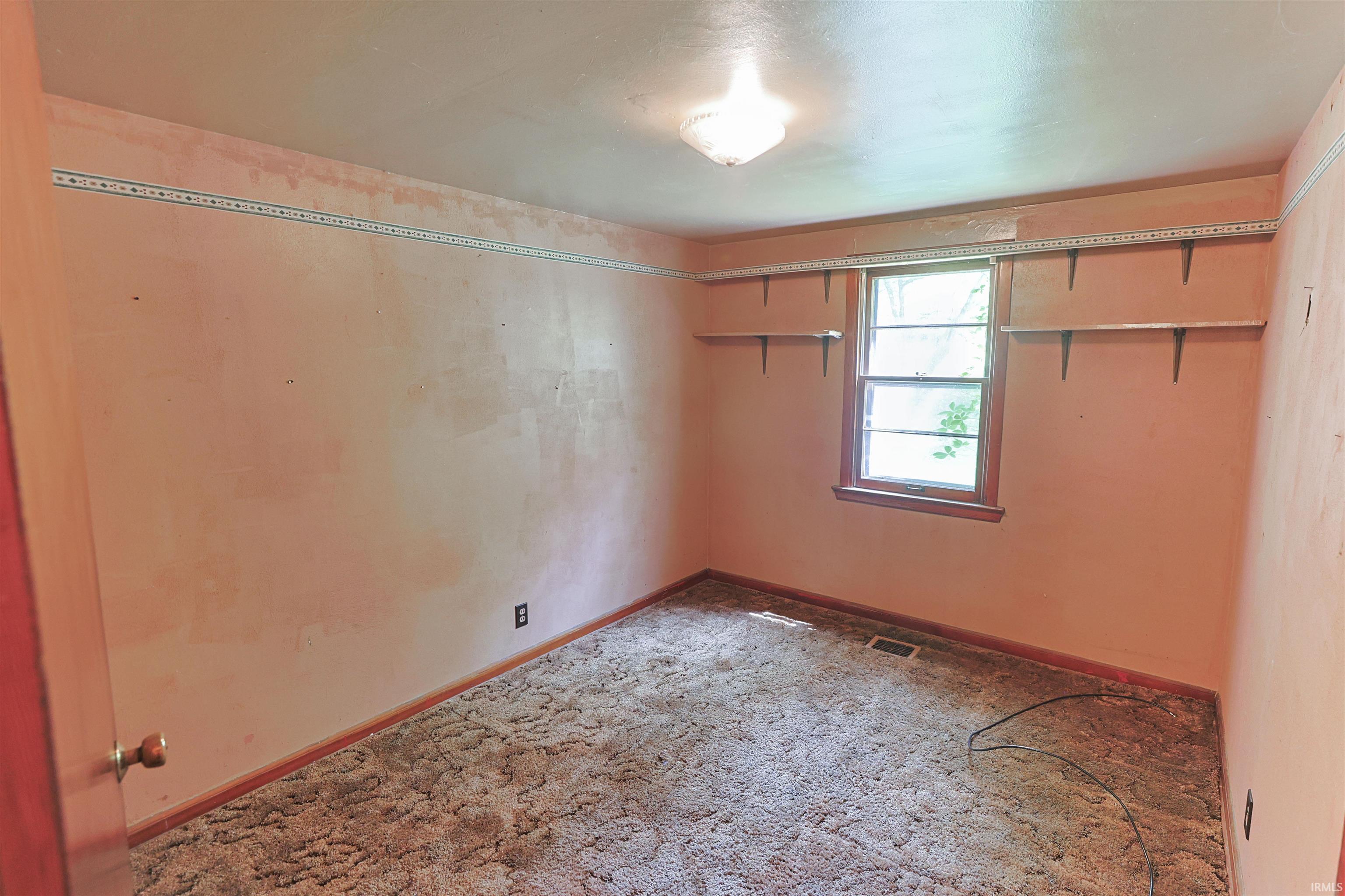 516 E Dragoon Trail Mishawaka IN 46544