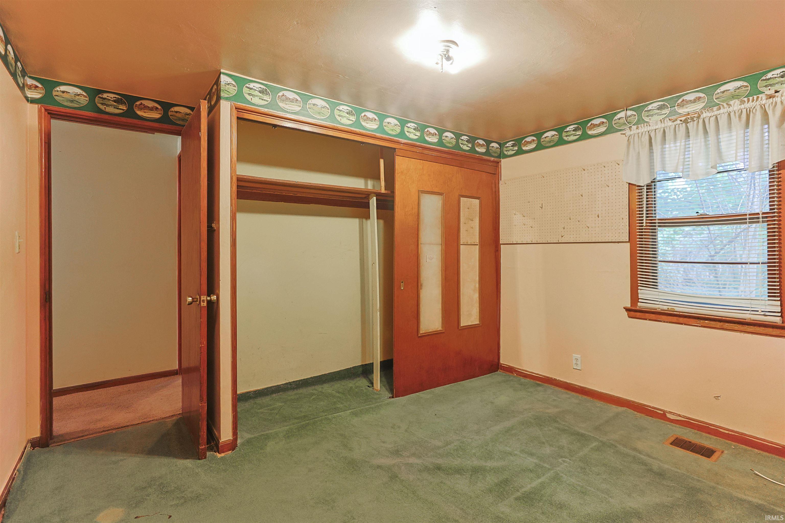 516 E Dragoon Trail Mishawaka IN 46544