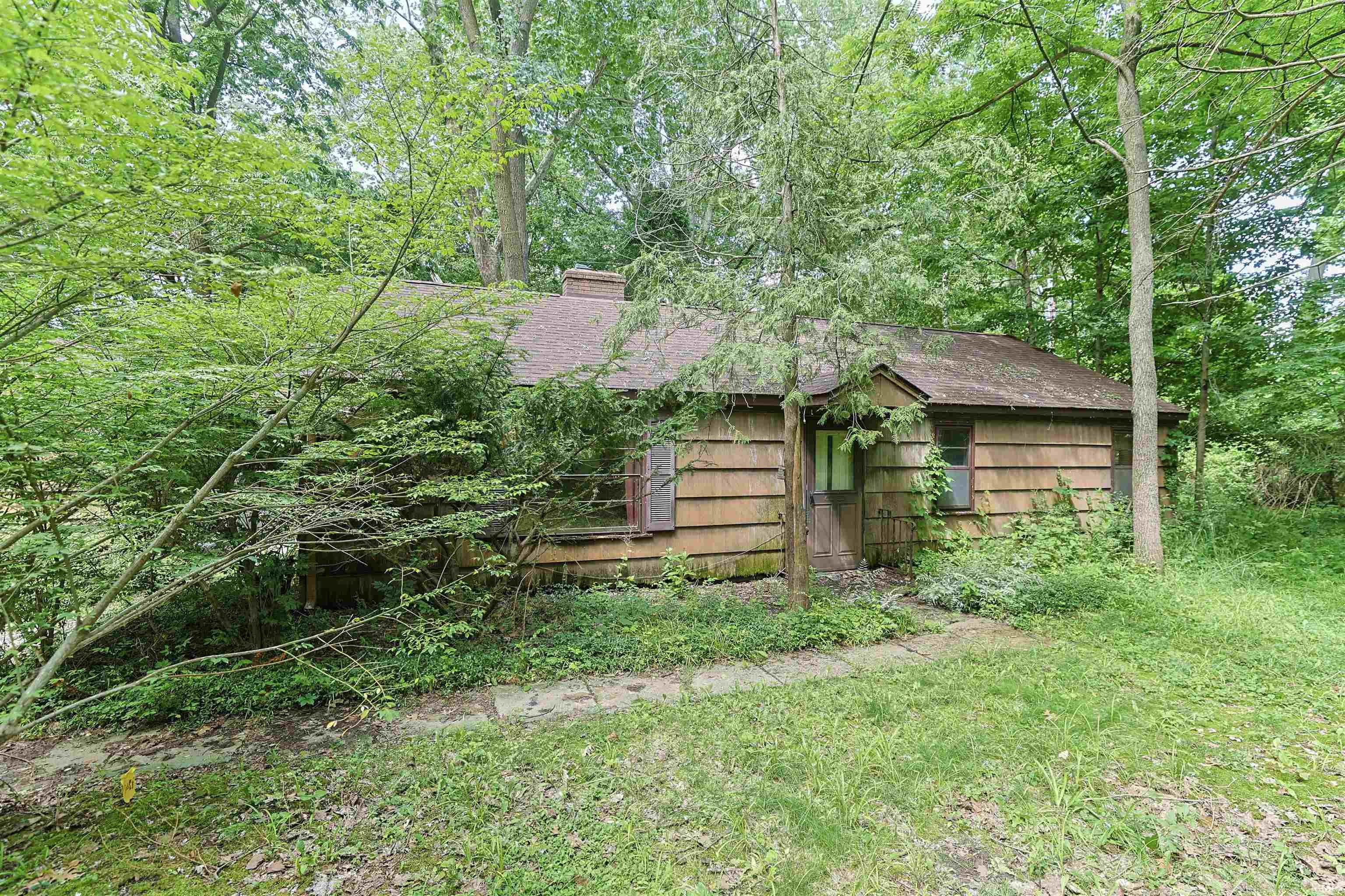 516 E Dragoon Trail Mishawaka IN 46544