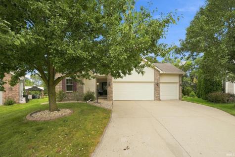 3933 Whitfield Chase Fort Wayne IN 46815