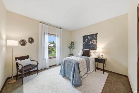 3933 Whitfield Chase Fort Wayne IN 46815