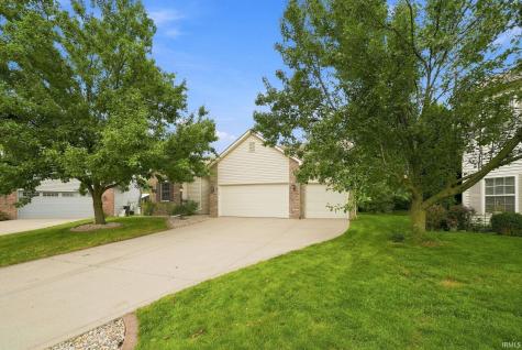 3933 Whitfield Chase Fort Wayne IN 46815
