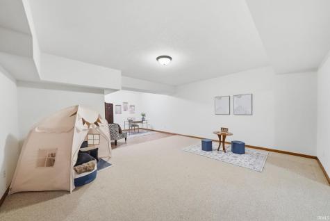 3933 Whitfield Chase Fort Wayne IN 46815