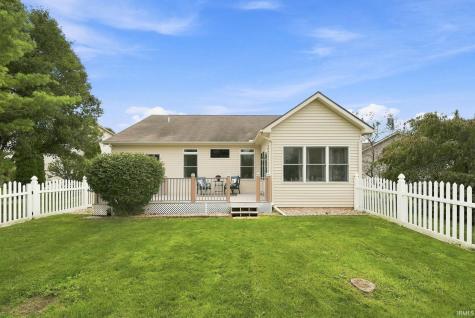 3933 Whitfield Chase Fort Wayne IN 46815