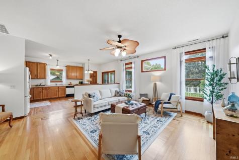 3933 Whitfield Chase Fort Wayne IN 46815