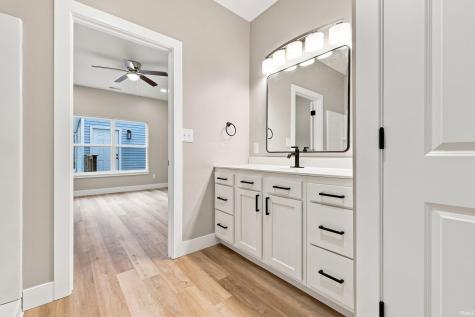 2710 N B Street Elwood IN 46036