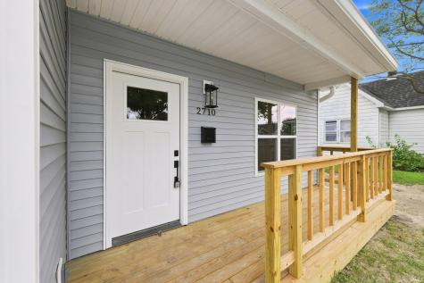 2710 N B Street Elwood IN 46036