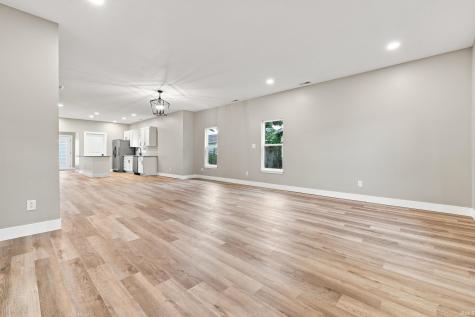 2710 N B Street Elwood IN 46036