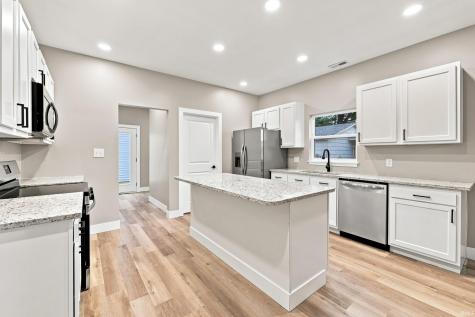2710 N B Street Elwood IN 46036